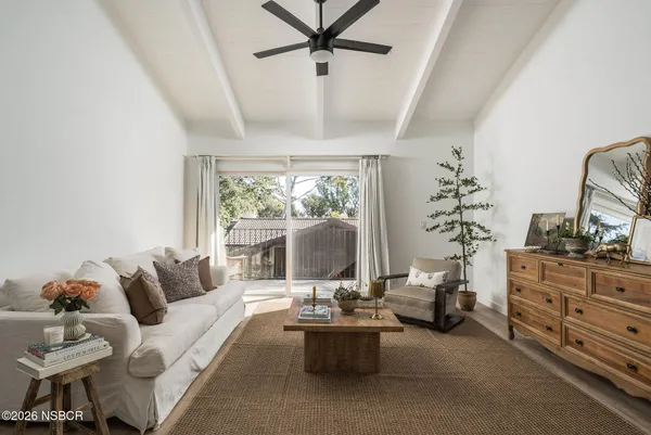 $749,000 | 864 Highland Drive, Unit 6, Santa Barbara, CA 93109