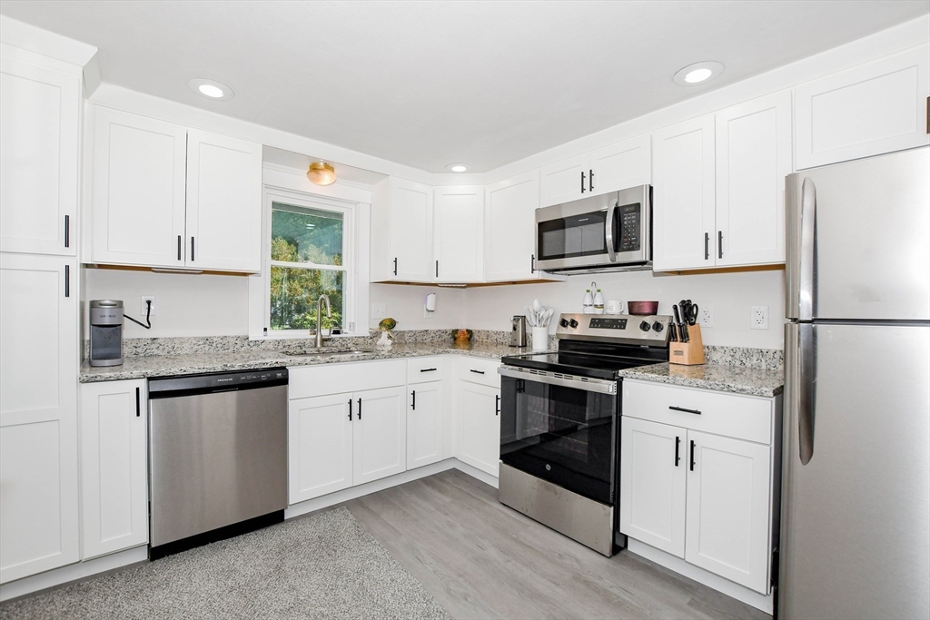 5 Hermitage Road Marion, MA 02738 - Photo 4 of 35