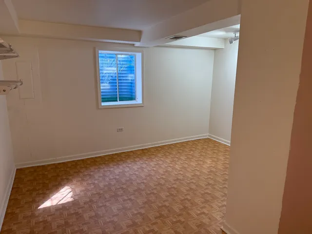 a view of empty room with window