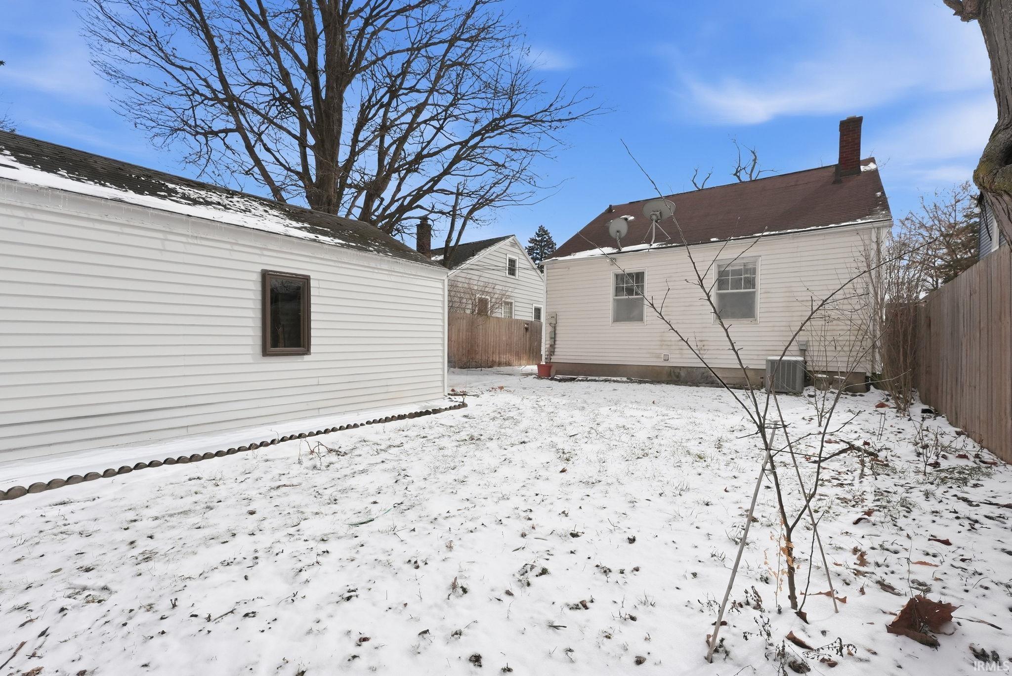 816 Hofer Avenue Fort Wayne, IN 46808 - Photo 12 of 35