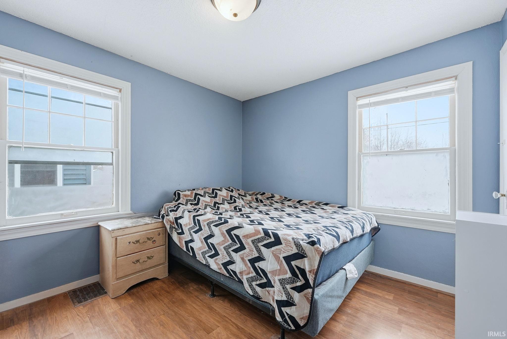 816 Hofer Avenue Fort Wayne, IN 46808 - Photo 3 of 35