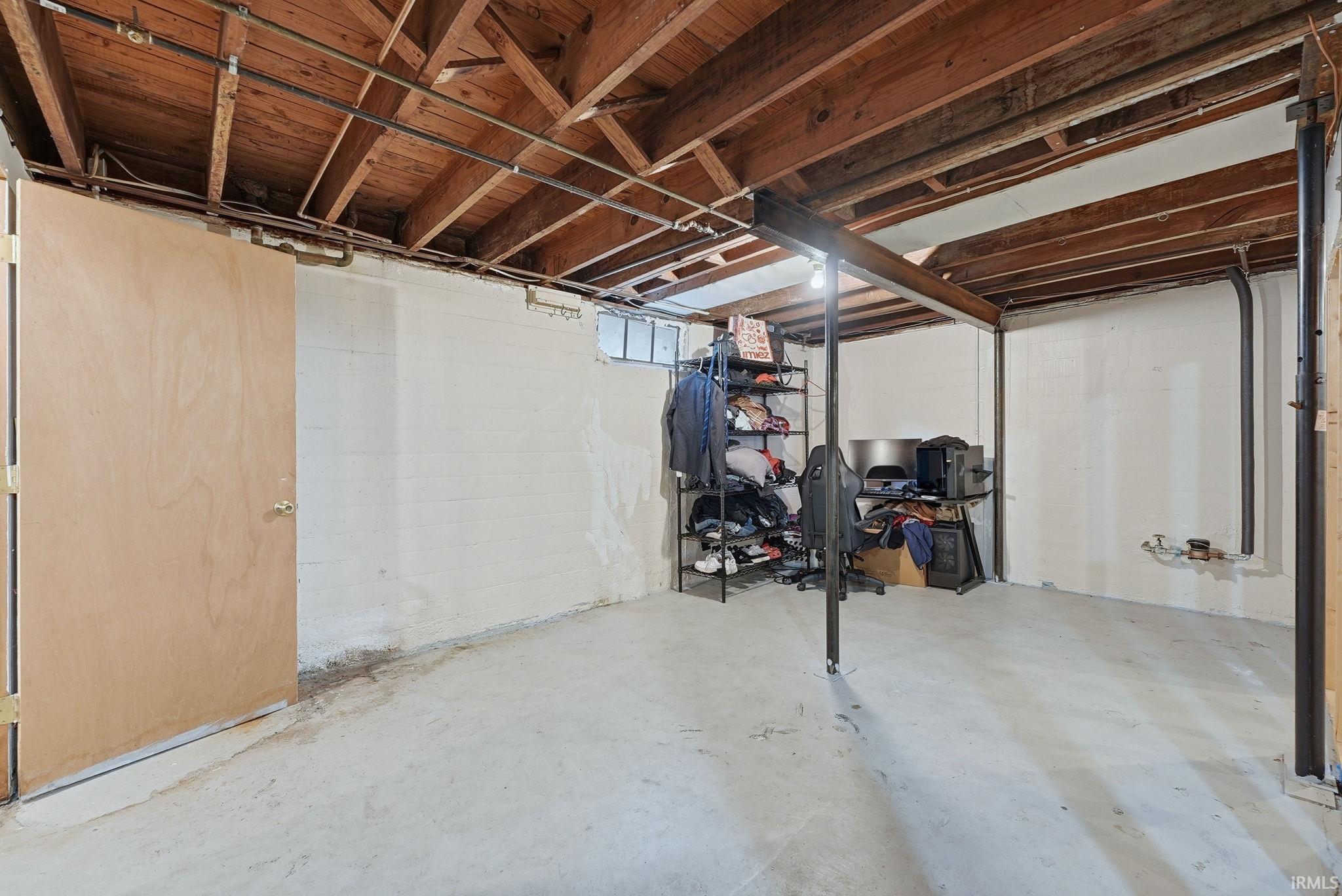 816 Hofer Avenue Fort Wayne, IN 46808 - Photo 9 of 35