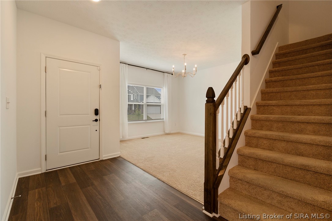 8040 Schrieber Road Floyds Knobs, IN 47119 - Photo 6 of 59