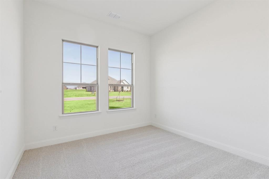 7016 Valley View Drive Joshua, TX 76058 - Photo 21 of 28 an empty room with windows
