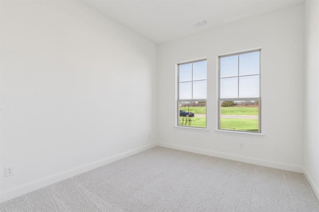 7016 Valley View Drive Joshua, TX 76058 - Photo 23 of 28 an empty room with windows