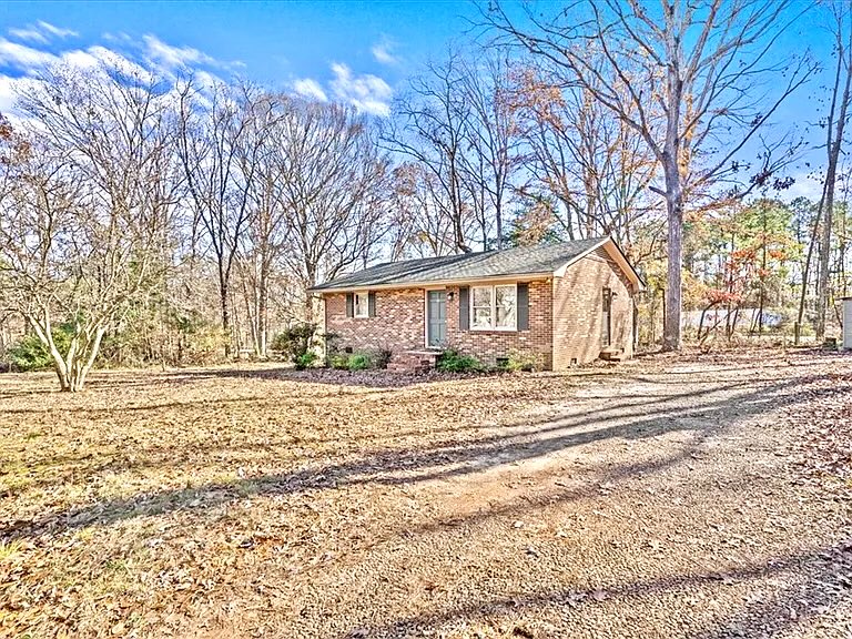 111 George McClain Road Anderson, SC 29625 - Photo 4 of 30