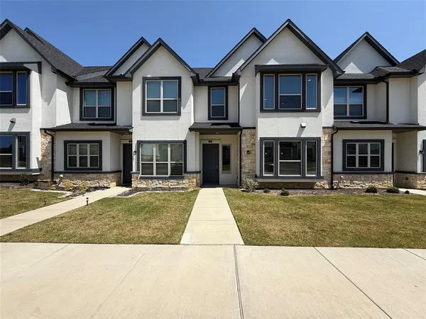 $2,499 | 336 Buck Ridge Drive, Frisco, TX 75068