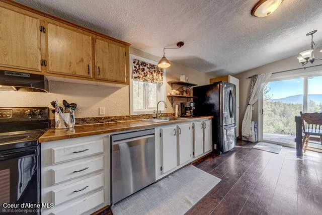 $499,900 | 467 Silverado Road, Careywood, ID 83809