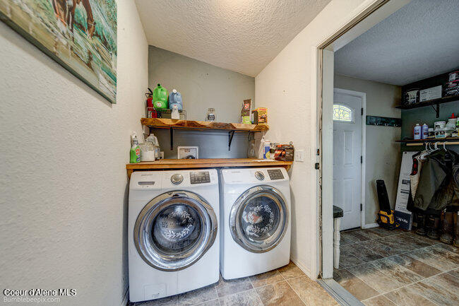 467 Silverado Road Careywood, ID 83809 - Photo 33 of 63 Laundry