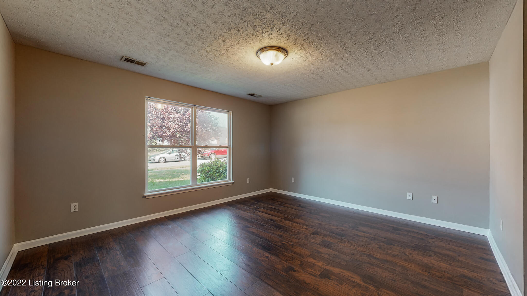 7907 Westbrook Road Louisville, KY 40258 - Photo 33 of 41 7907 Westbrook Rd Louisville KY 40258-25