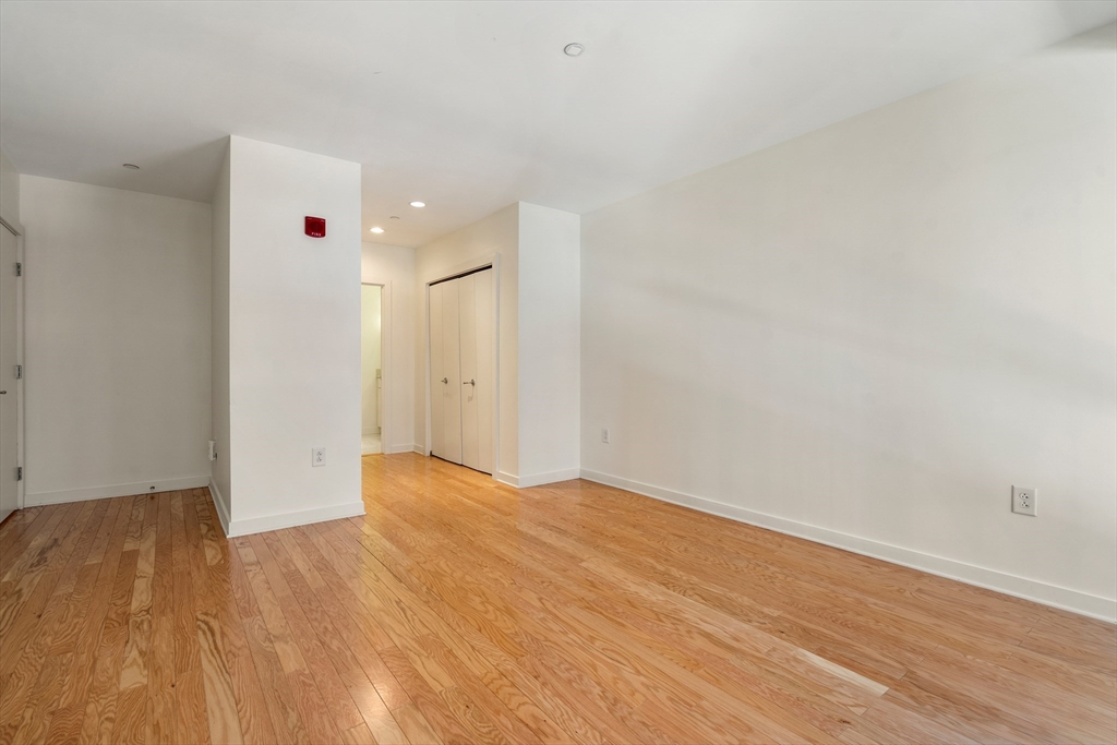 80 Broad Street, Unit 201 Boston, MA 02110 - Photo 21 of 34