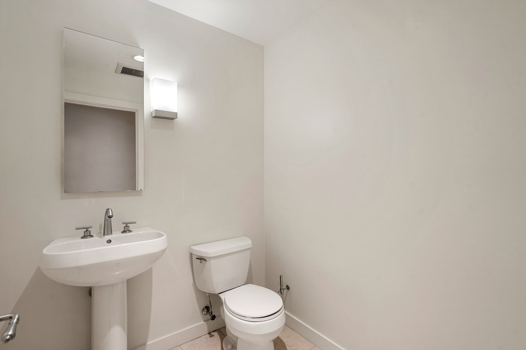 80 Broad Street, Unit 201 Boston, MA 02110 - Photo 26 of 34