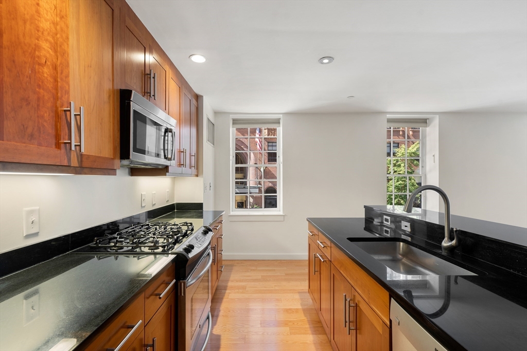 80 Broad Street, Unit 201 Boston, MA 02110 - Photo 7 of 34