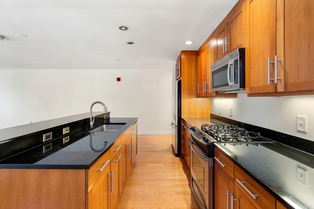 80 Broad Street, Unit 201 Boston, MA 02110 - Photo 9 of 34