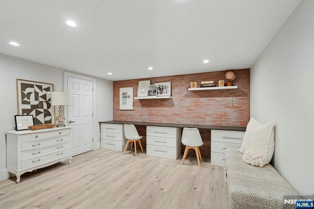 247 Oldwoods Road Franklin Lakes, NJ 07417 - Photo 20 of 26