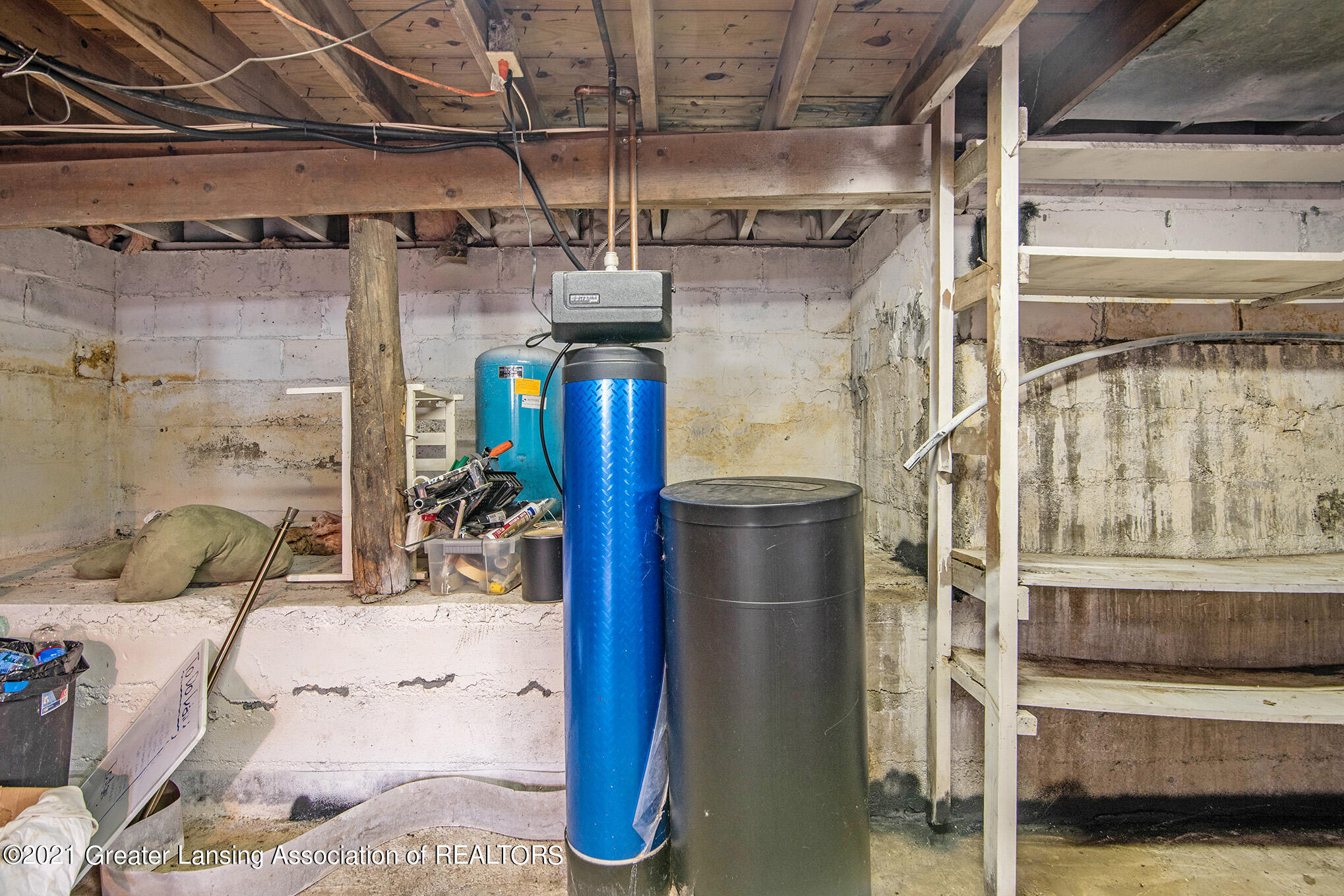 8828 South Lowell Road Dewitt, MI 48820 - Photo 38 of 51 Water softener