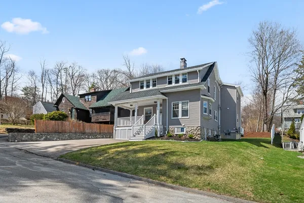 $574,900 | 16 Windemere Road, Worcester, MA 01602
