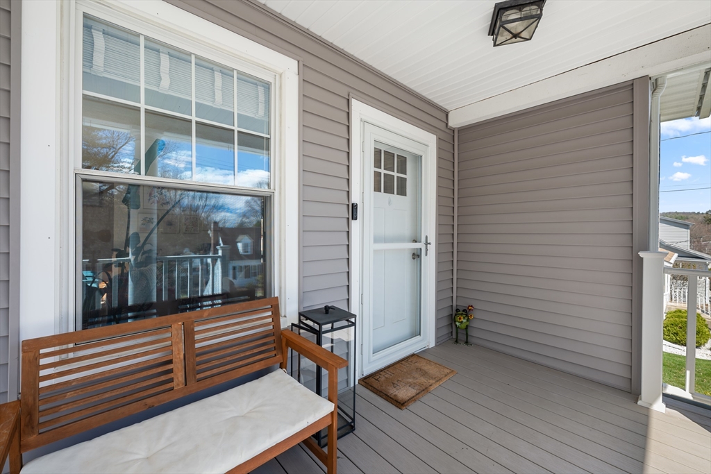 16 Windemere Road Worcester, MA 01602 - Photo 2 of 30