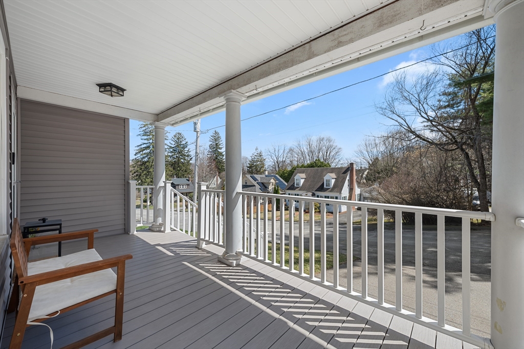 16 Windemere Road Worcester, MA 01602 - Photo 3 of 30