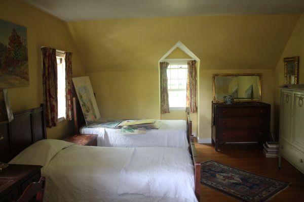 525 Bay Road Hamilton, MA 01982 - Photo 9 of 11 a living room with a bed furniture and a window