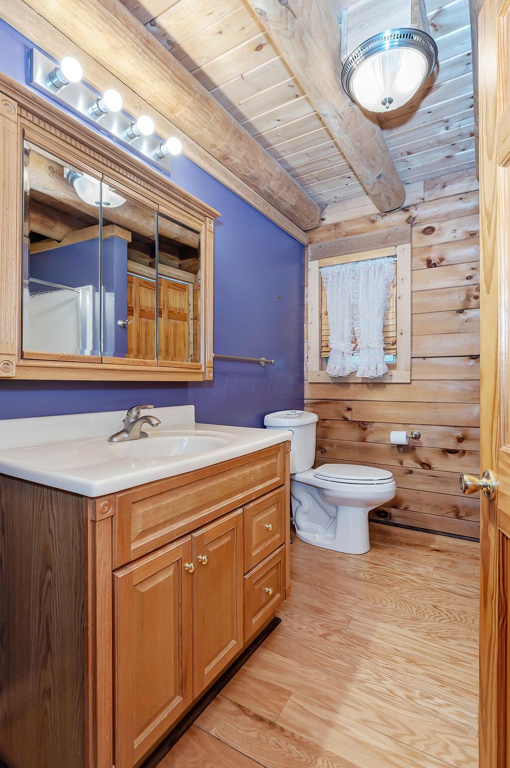 13275 Pickerington Road Northwest Pickerington, OH 43147 - Photo 41 of 76 FIRST FLOOR FULL BATH