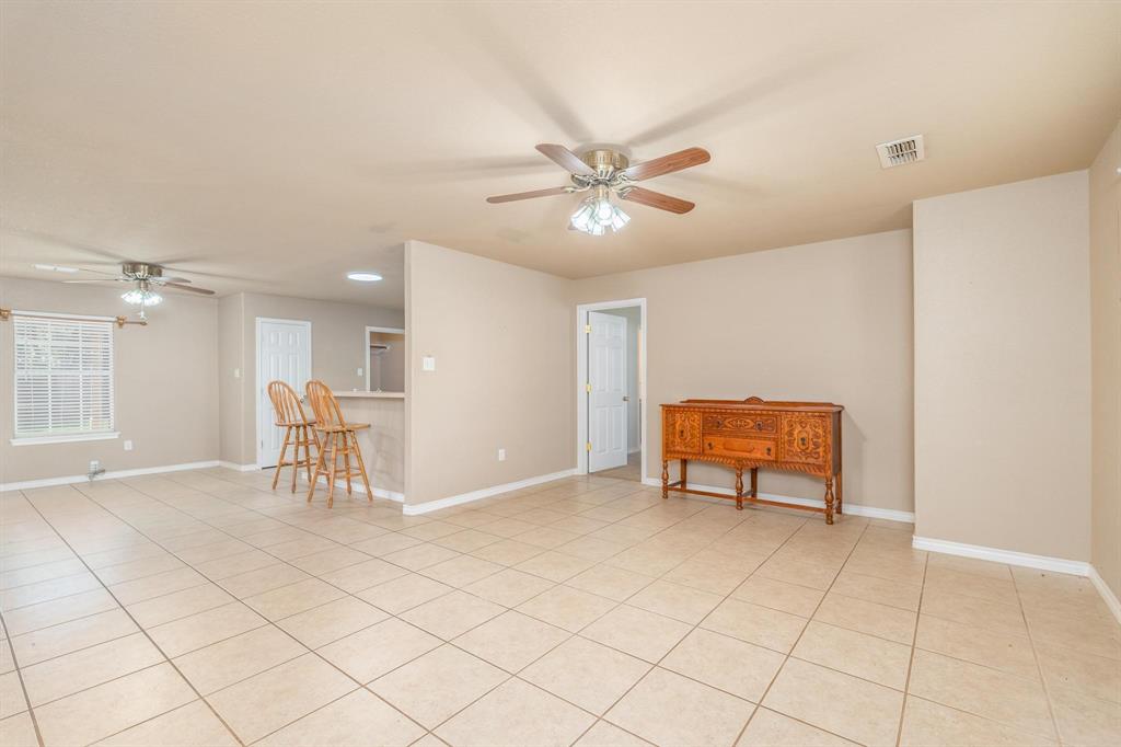207 Locust Street Merkel, TX 79536 - Photo 6 of 40