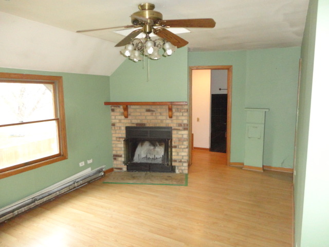 41-w626 Russell Road Elgin, IL 60124 - Photo 8 of 15