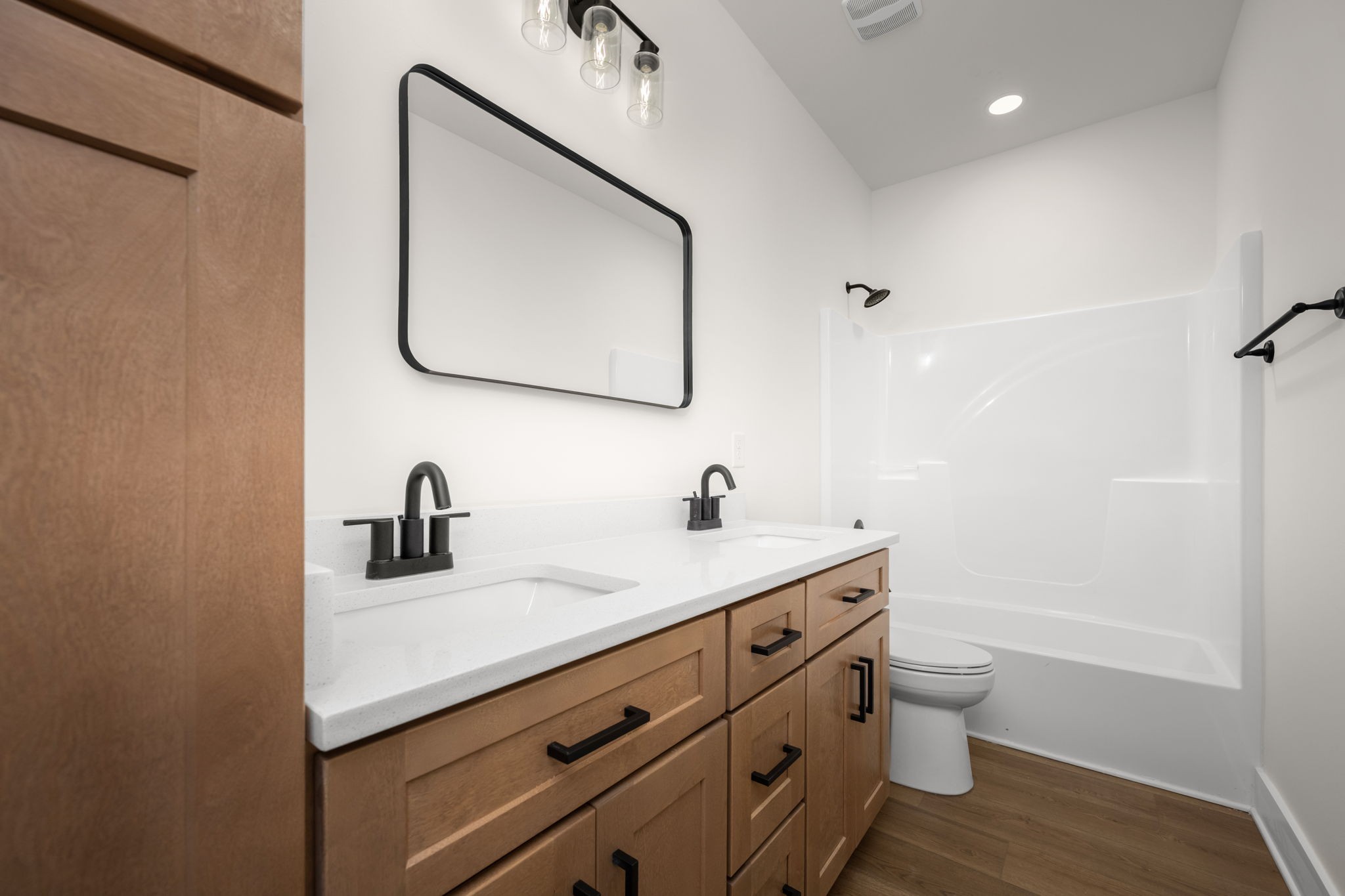 4211 Asbury Road Manchester, TN 37355 - Photo 16 of 29