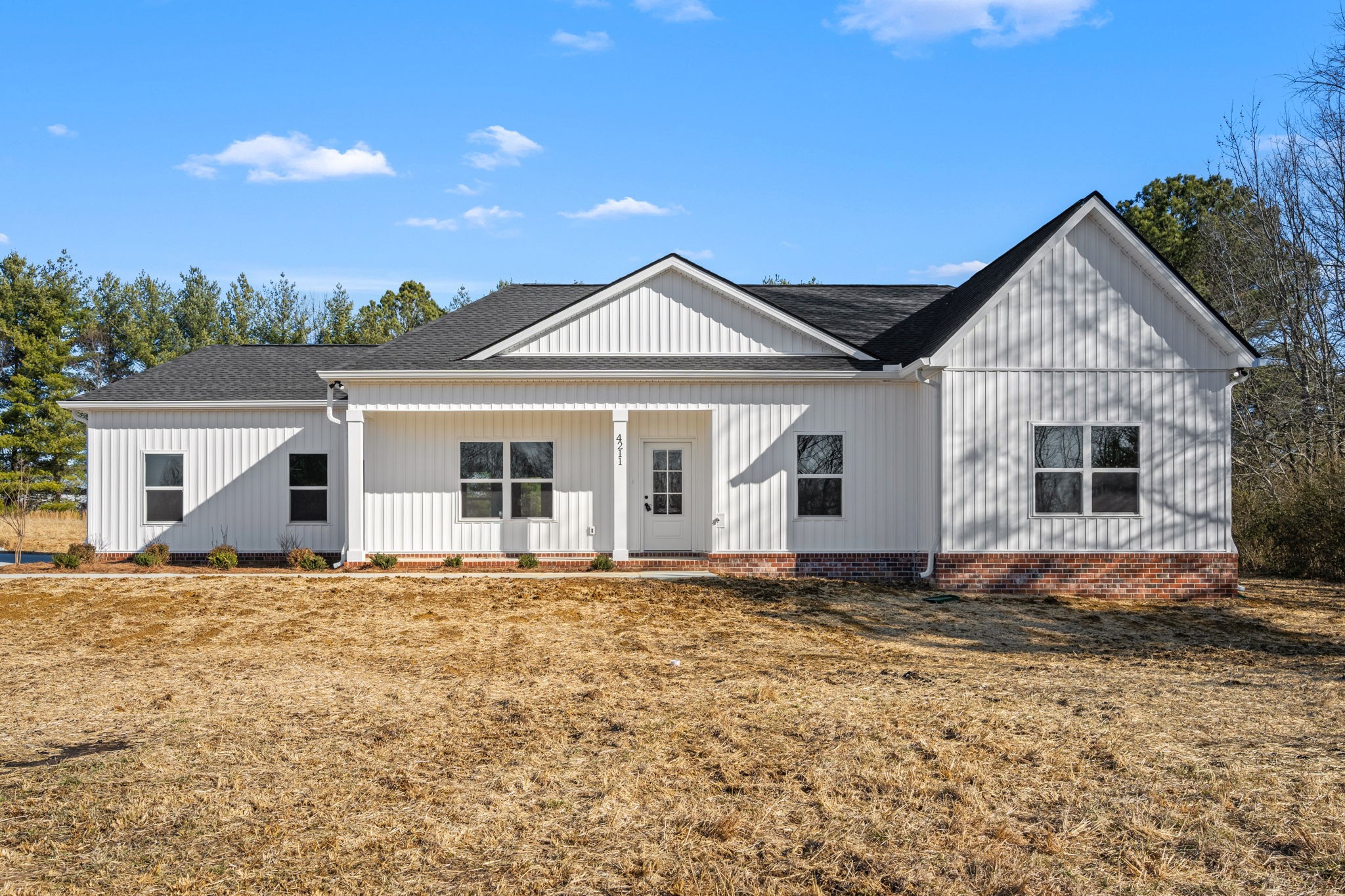 4211 Asbury Road Manchester, TN 37355 - Photo 2 of 29