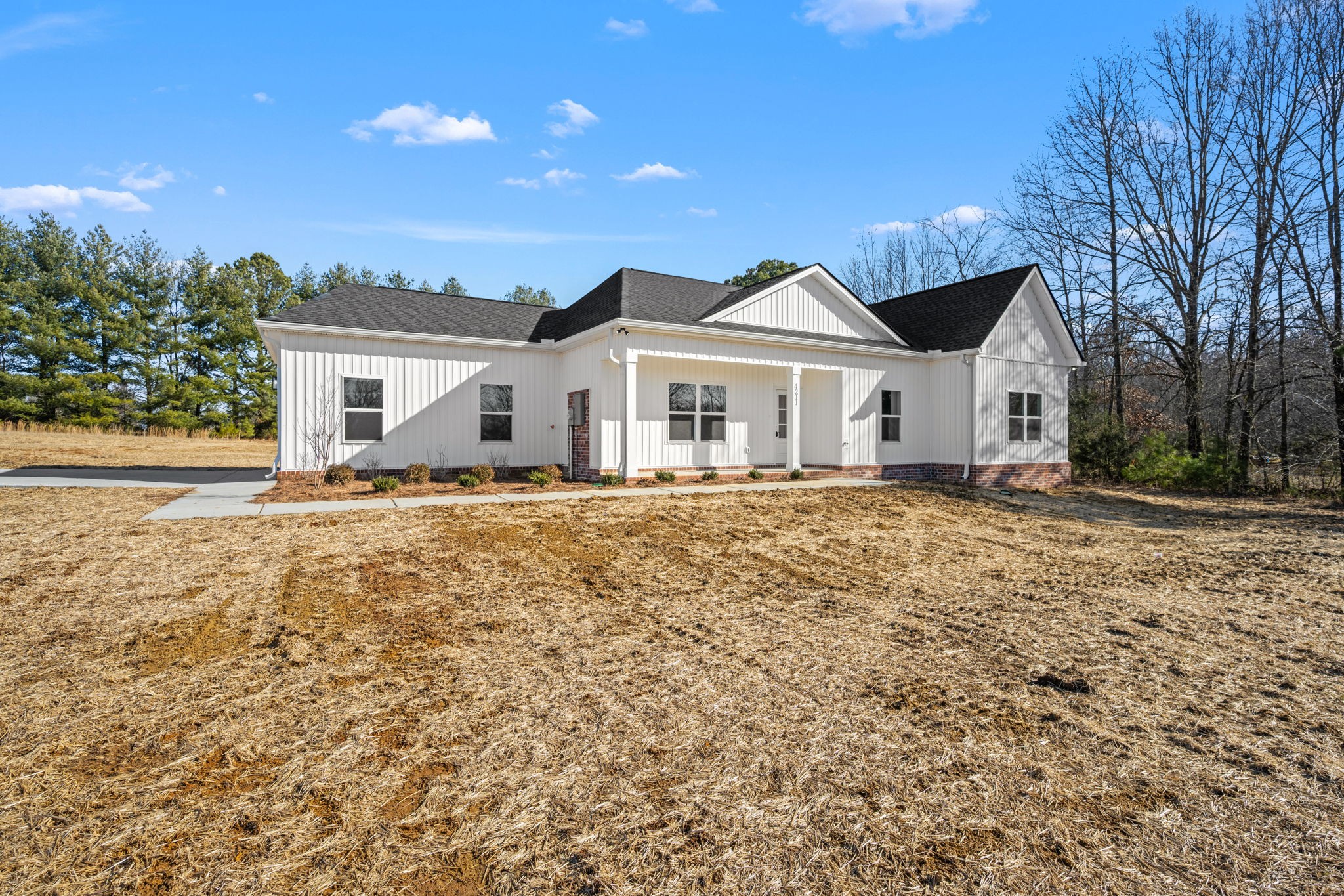 4211 Asbury Road Manchester, TN 37355 - Photo 4 of 29