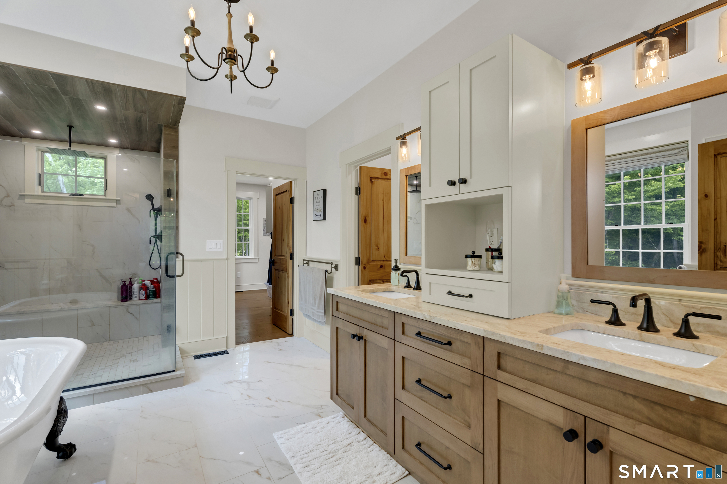 49 Round Hill Road Bethany, CT 06524 - Photo 11 of 40
