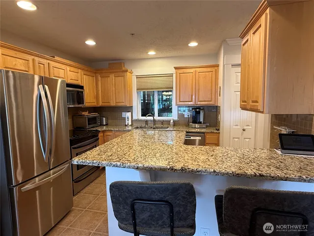 $385,500 | 2815 Willows Road, Unit 230, Seaview, WA 98644