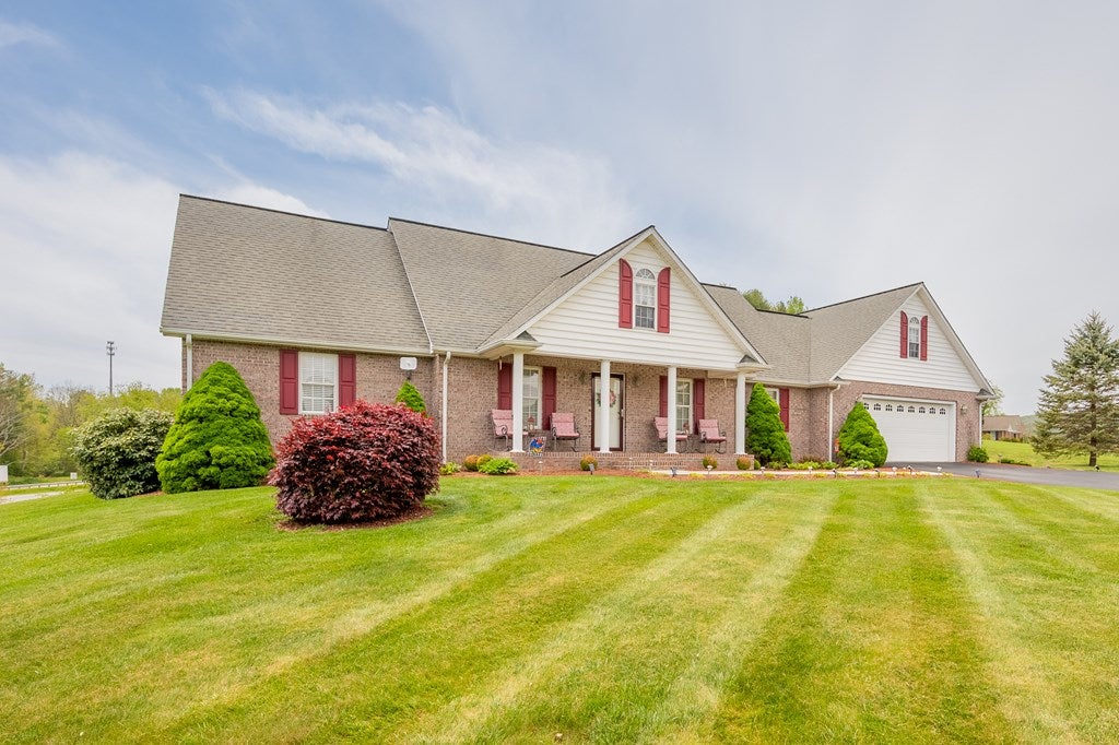 2691 Draper Ridge Road Draper, VA 24324 - Photo 7 of 27 Gallery Image 7