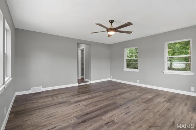 $3,195 | 180 Doorack Lane, St. Louis, MO 63122