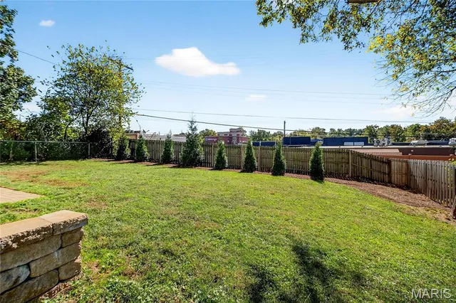 $3,195 | 180 Doorack Lane, St. Louis, MO 63122