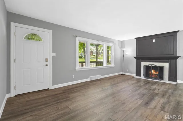 $3,195 | 180 Doorack Lane, St. Louis, MO 63122