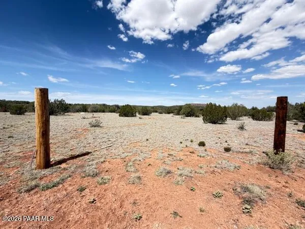 $9,500 | 0 West Flor Lane, Seligman, AZ 86337
