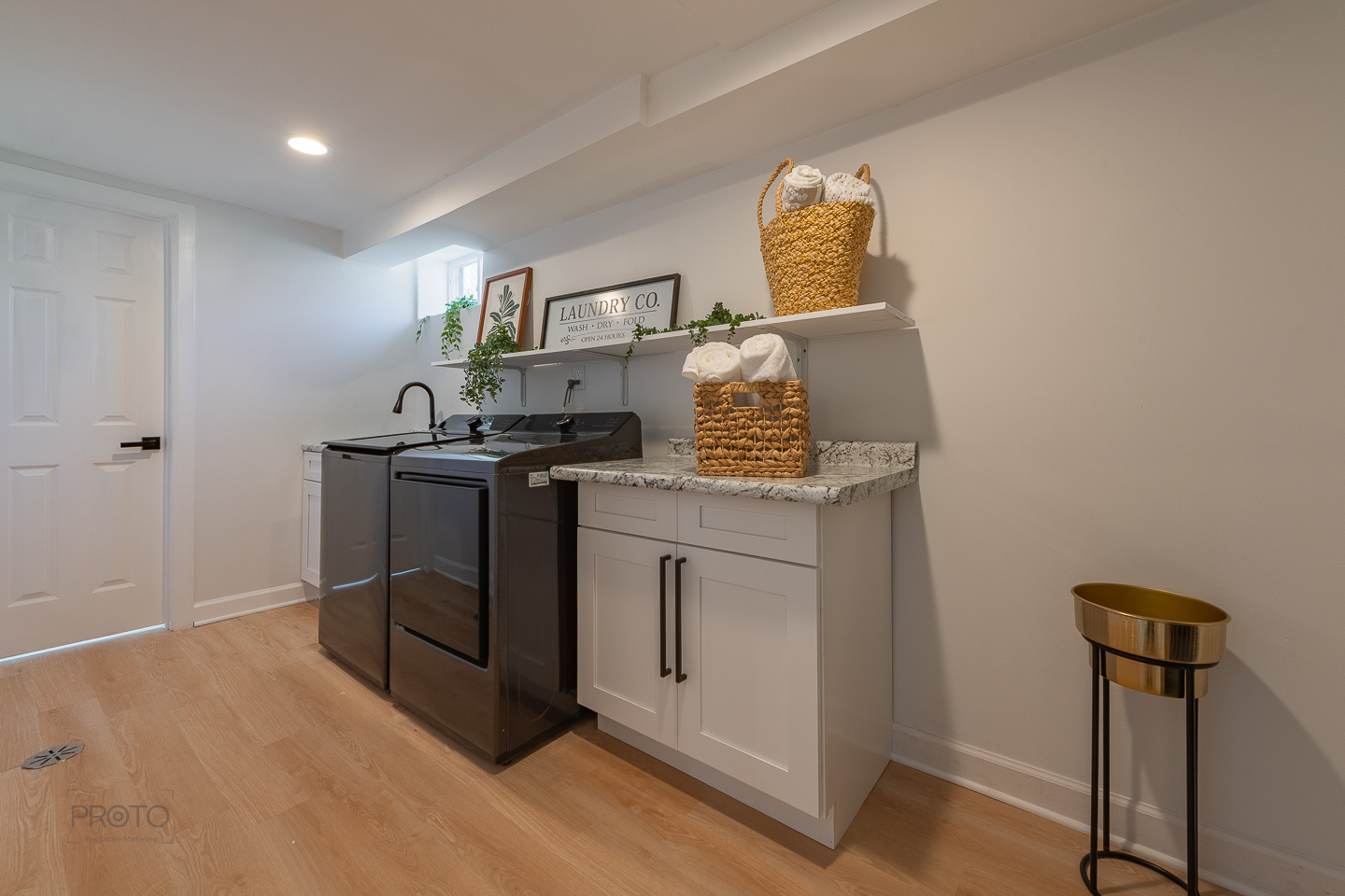 2405 Avondale Avenue Park Ridge, IL 60068 - Photo 22 of 32