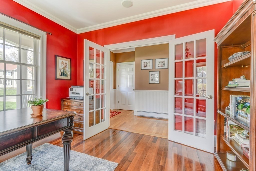 8 Robinson Road Medfield, MA 02052 - Photo 3 of 41 Gallery Image 3
