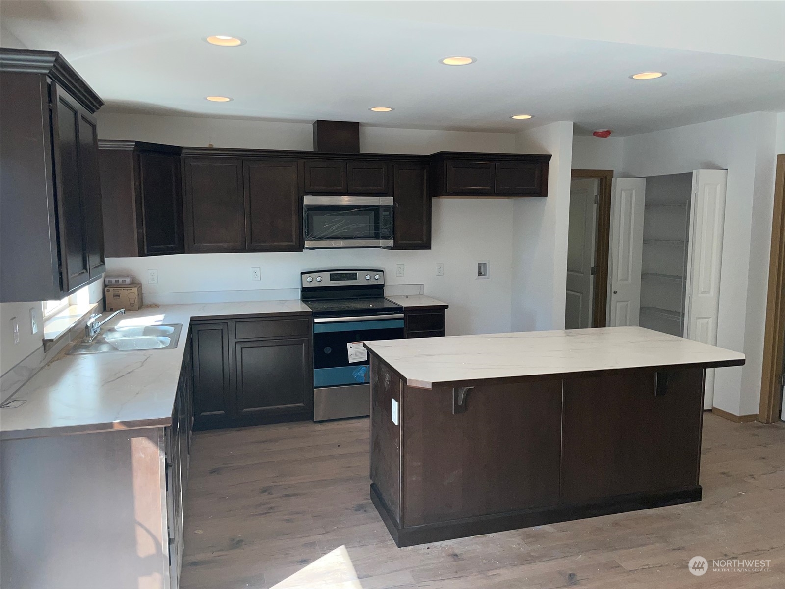 248 Burchett Road, Unit 40 Onalaska, WA 98570 - Photo 3 of 13 Gallery Image 3