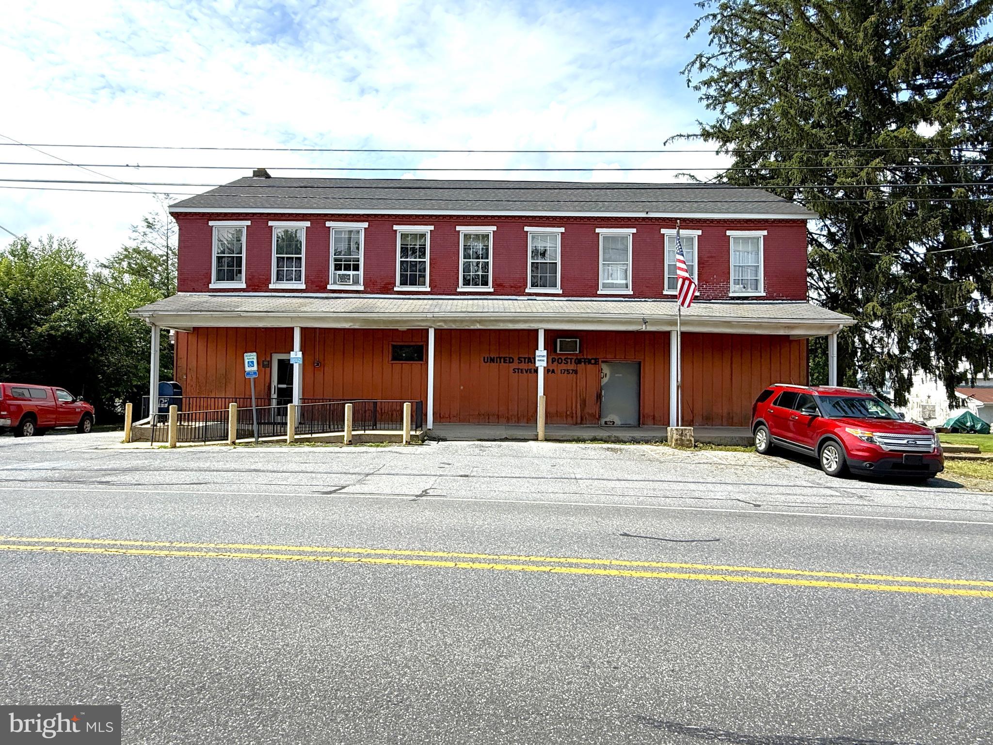 8 South Line Road Stevens, PA 17578 - Photo 2 of 4