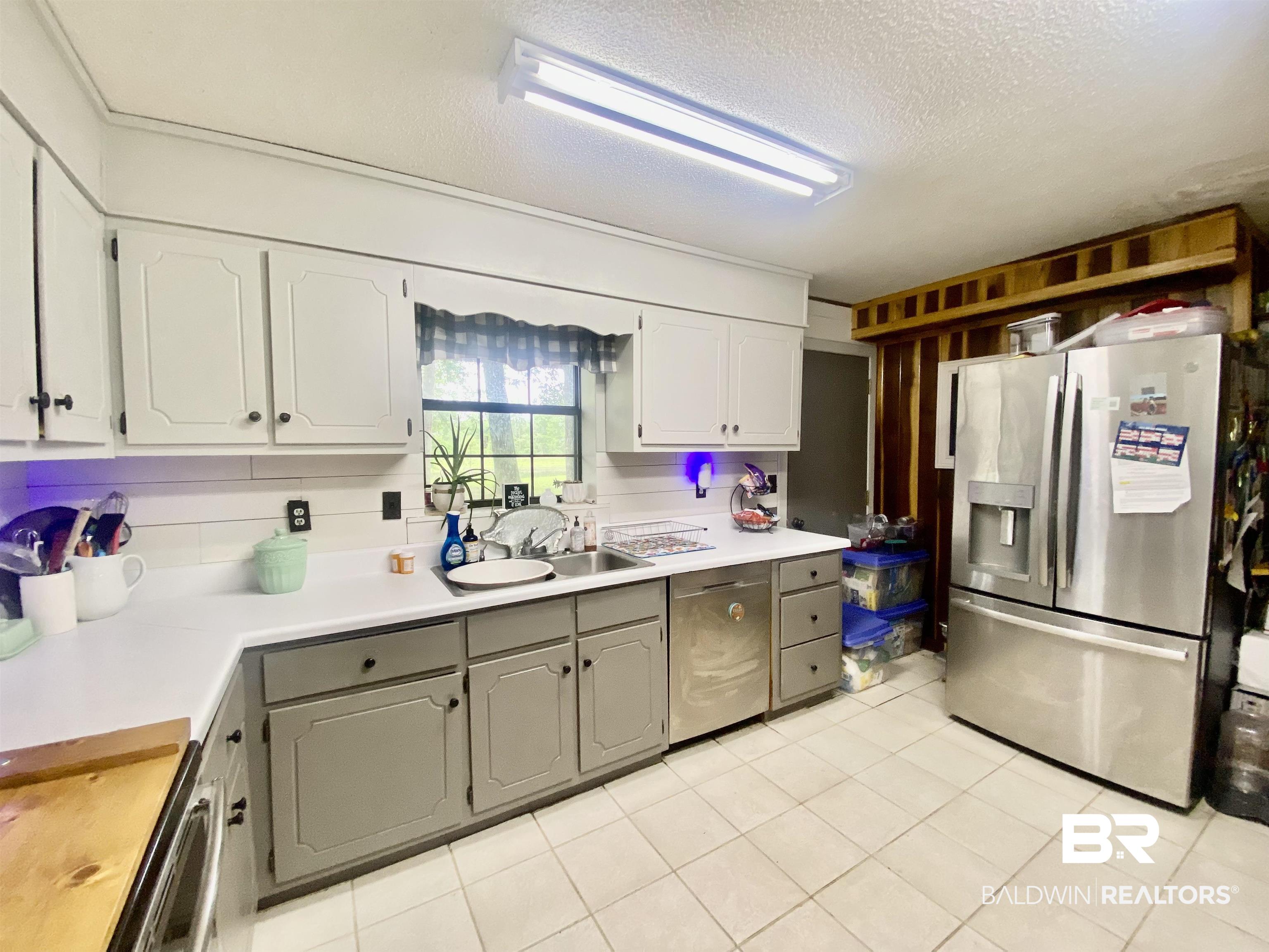 261 Lake Drive Evergreen, AL 36401 - Photo 8 of 46