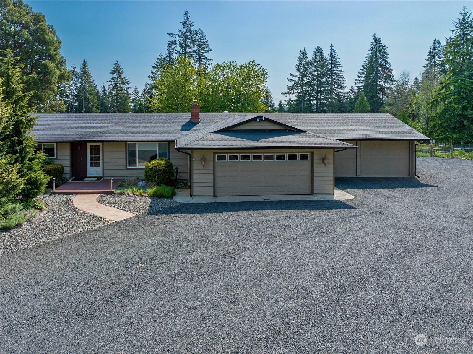 269 Curtis Hill Road Chehalis, WA 98532 - Photo 35 of 38 a front view of a house with a garden