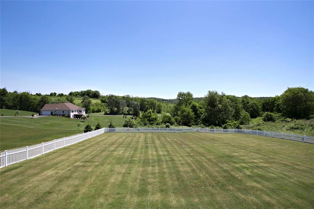 2005 Rivendell Court Claridge, PA 15623 - Photo 12 of 25 Gallery Image 12
