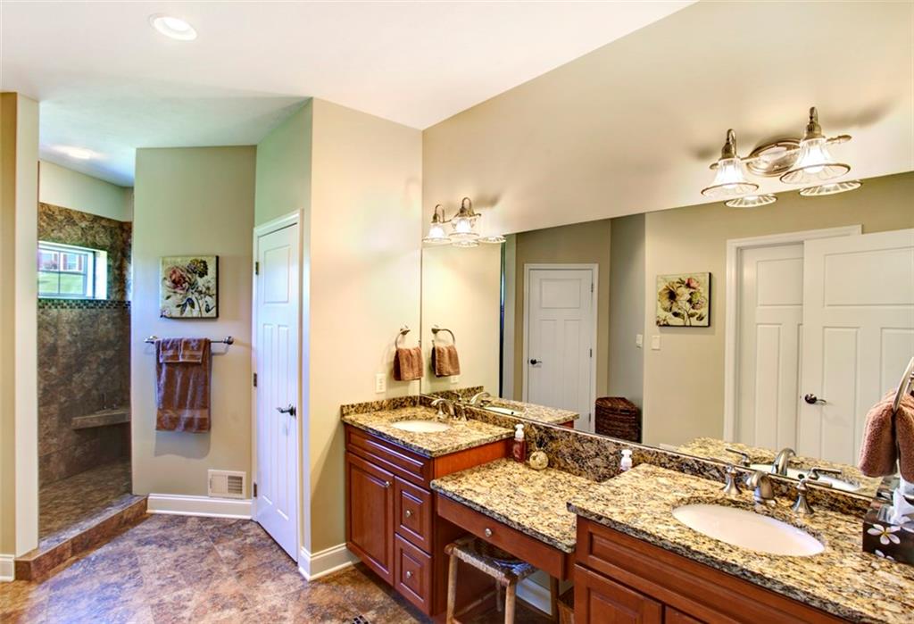 2005 Rivendell Court Claridge, PA 15623 - Photo 17 of 25 Gallery Image 17