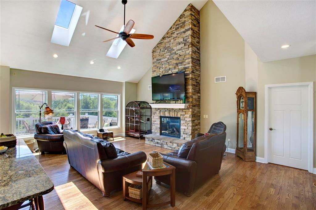 2005 Rivendell Court Claridge, PA 15623 - Photo 4 of 25 Gallery Image 4