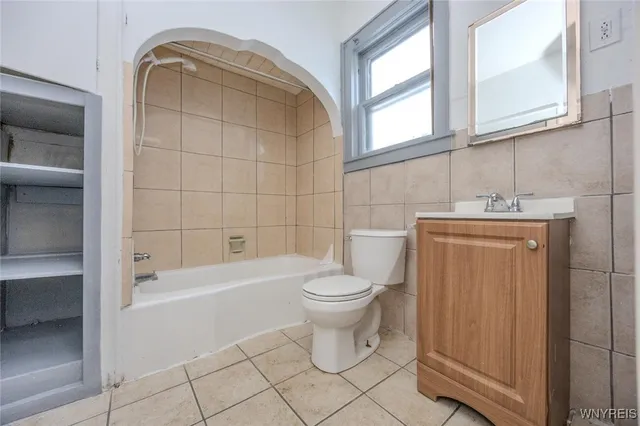 $1,650 | 68 Sirret Street, Buffalo, NY 14220