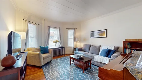 $6,000 | 29 Montgomery Street, Unit 1A, Cambridge, MA 02140