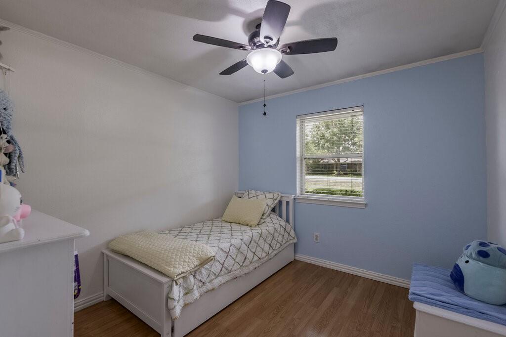 109 Spring Hill Road Red Oak, TX 75154 - Photo 10 of 12 Bedroom 1