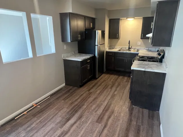 $1,250 | 121 West 2nd Street, Unit 3, Oconomowoc, WI 53066